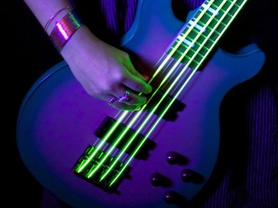 常見(jiàn)的幾種貝斯琴弦,身為貝斯手的你總能找到想要的聲音